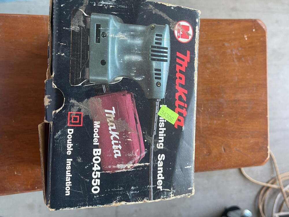 Vintage Makita Finishing Sander Model BO4550 with Dust Bag and‎ Manual